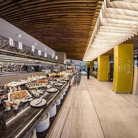 Premier Sands - Full Board 4*