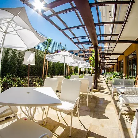 Üdülőközpont Premier Sands - Full Board 4*