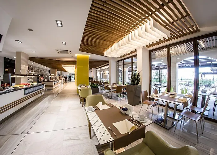 Курортный комплекс Premier Sands - Full Board 4*